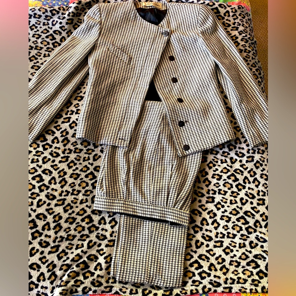 Lavantino Houndstooth Wool Women Pant Suit